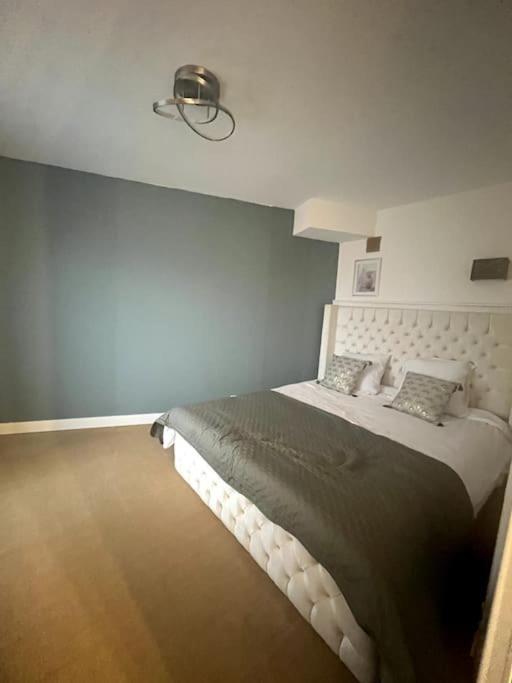 Wondersuite Appartement - Centre Ville Avec Parking Couvert -15Mn De Paris Et 10 Mn De Stade De France, Wifi, Netflix Deuil-la-Barre Exterior foto